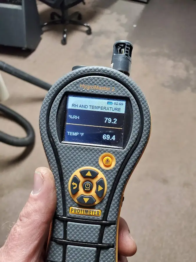 Moisture meter humidity assessment for Mold Remediation & Removal in Fruitland Park